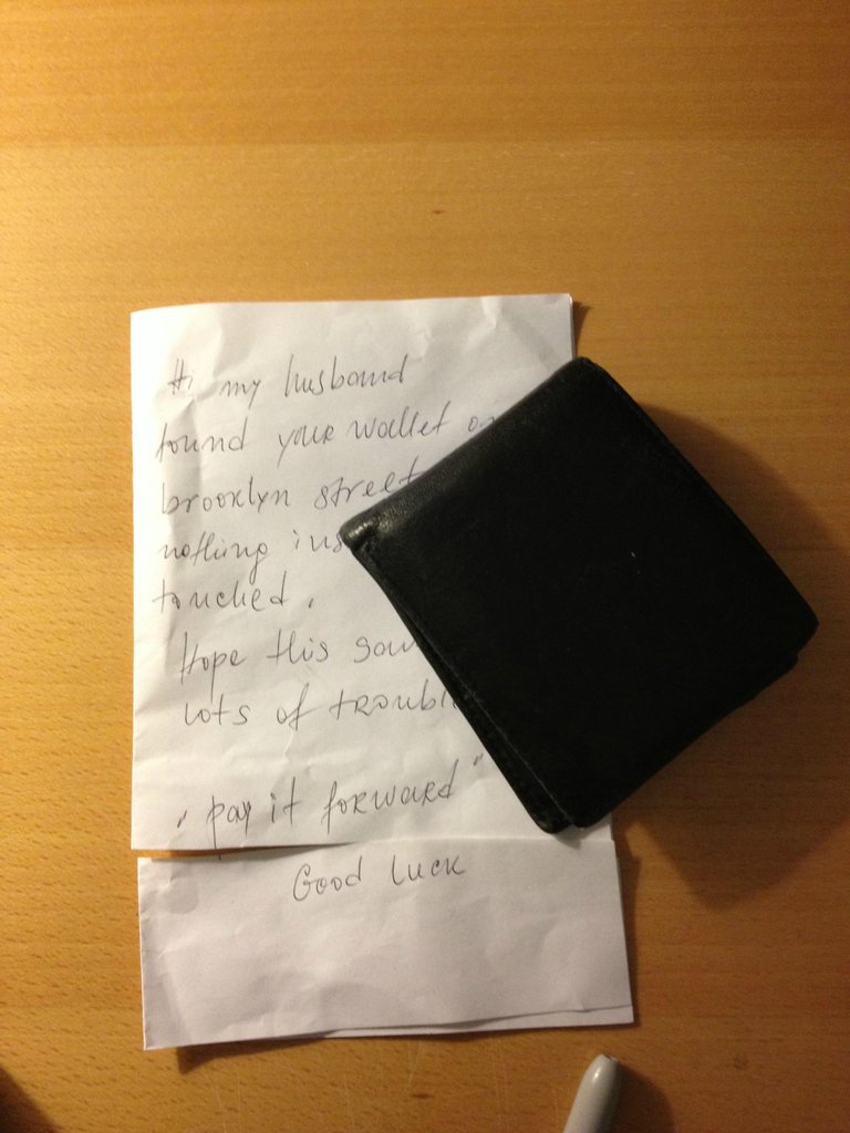 Wallet returned by stranger - Imgur