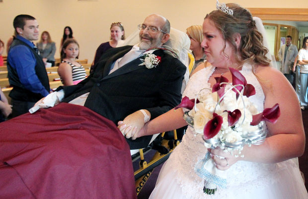 UH nurses help a dying dad to his daughter's wedding walk down the aisle
