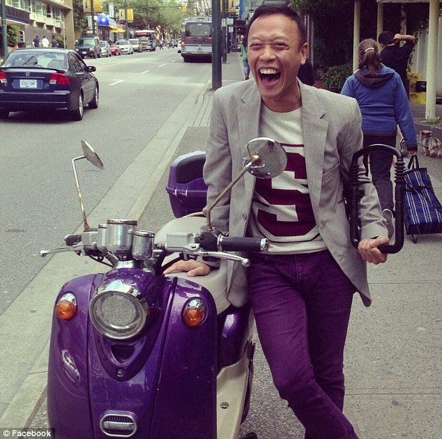 Hunt for mystery wealthy man who posed as beggar and rewarded strangers who give him change  - yogi omar