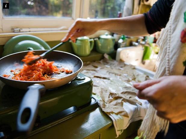 mother-in-wales-posts-gumtree-ad-offering-free-home-cooked-meals-for-families-living-on-benefits