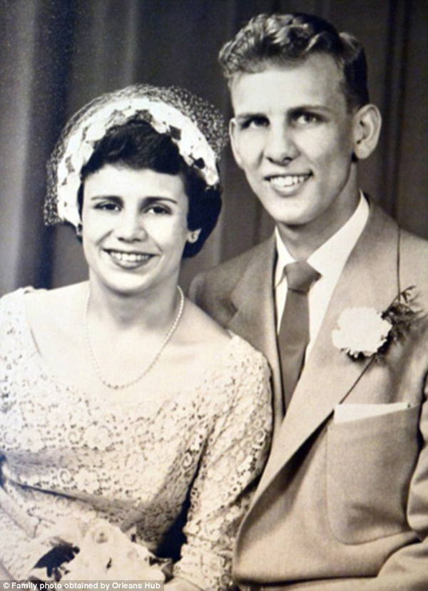 Couple Married for 60 Years Die Holding Hands