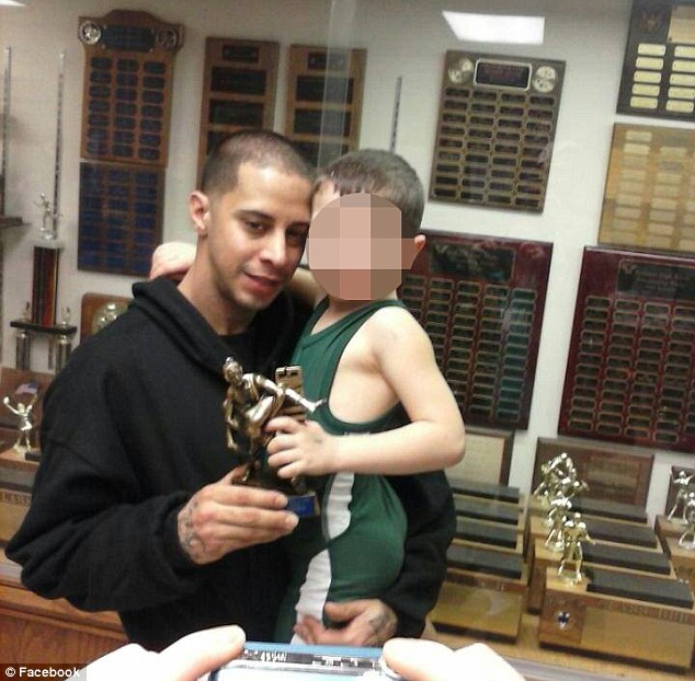 Man Saves Girl Who Fell Onto 4 Train Tracks, Says ‘Father Instinct’ Kicked In