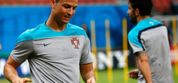 showbiz-fifa-world-cup-2014-cristiano-ronaldo-02