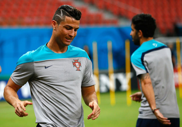 showbiz-fifa-world-cup-2014-cristiano-ronaldo-02