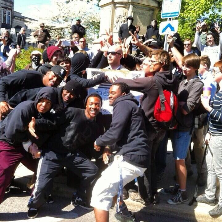 Man tries to start KKK rally