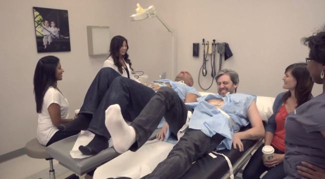 Labor Pain Simulator for Two Men as The Wives Sit Nearby - VERY FUNNY!