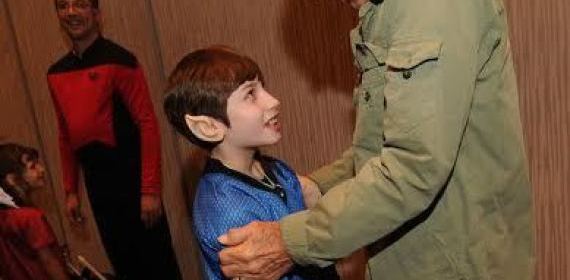 o-DAWN-MEETING-PATRICK-STEWART-570