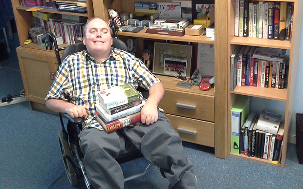 Blind Man Puts Advert in Local Bookshop Asking for People to Read to him