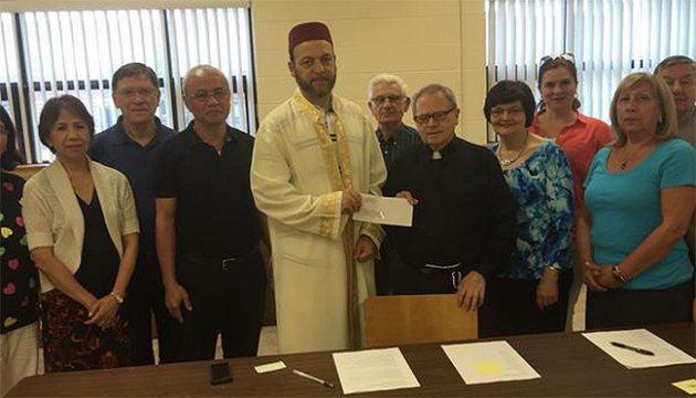 Mosque Raises Money to Repair Catholic church