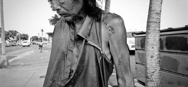 Diana is a 30-year-old O'ahu-based photographer