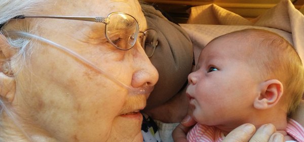 Photo Of 92-Year-Old Meeting New Great-Granddaughter